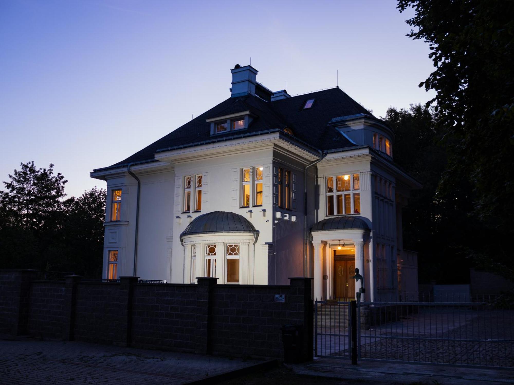 Ertlova Vila Jablonec nad Nisou Exterior foto